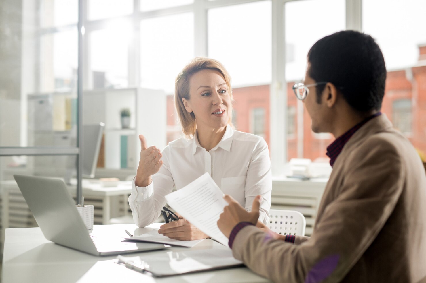 persoonlijk gesprek over werken met gezondheidsproblemen persoonlijk gesprek over werken en ziek zijn